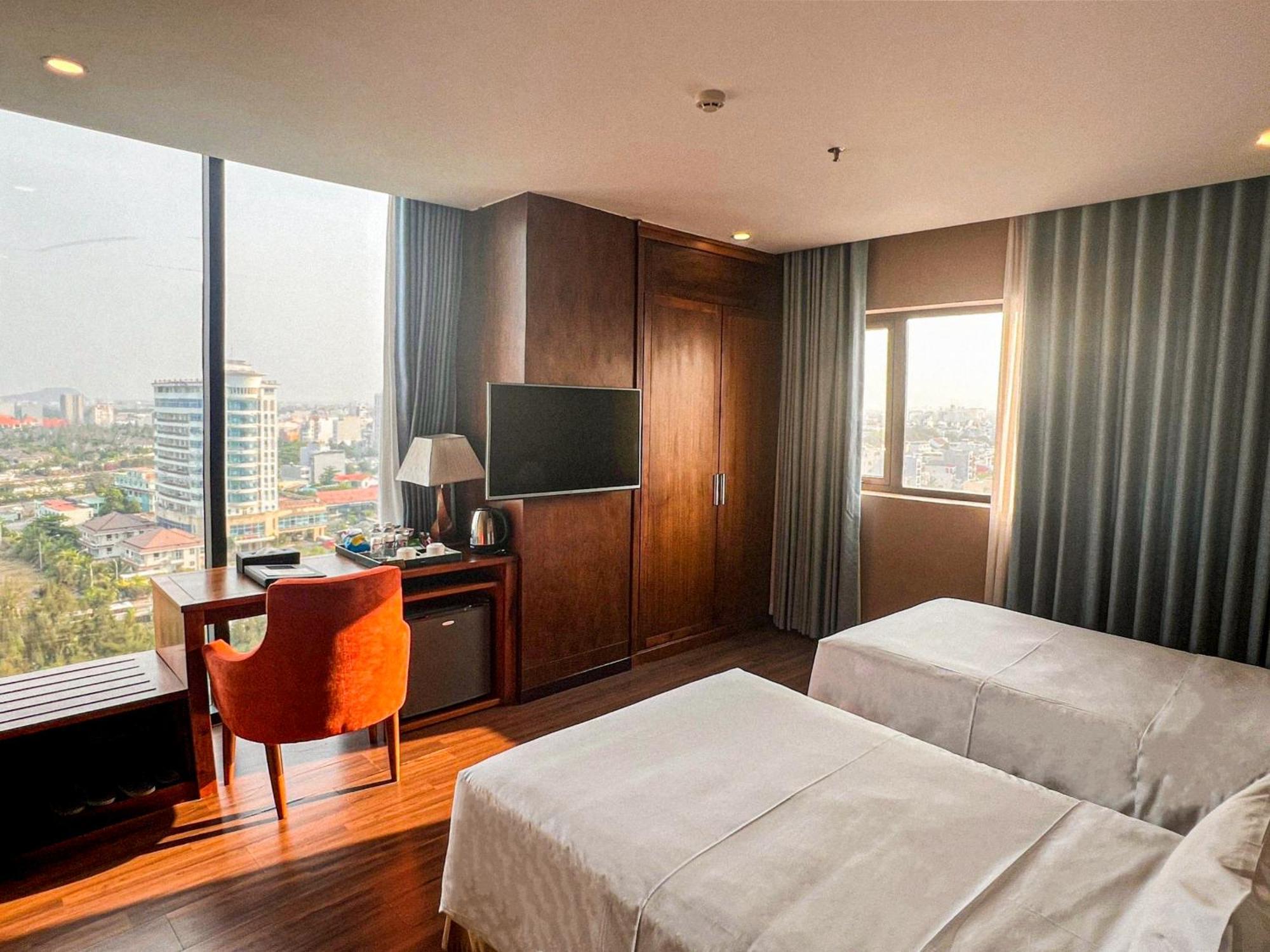 Hotel Yarra Ocean Đà Nẵng